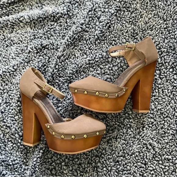 Qupid - Women’s Wedges - Picture 2 of 12